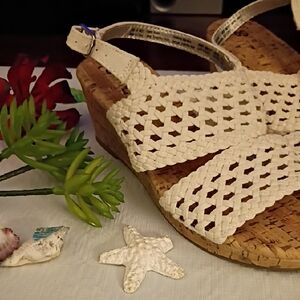 SO Women's Cream Woven Sandals